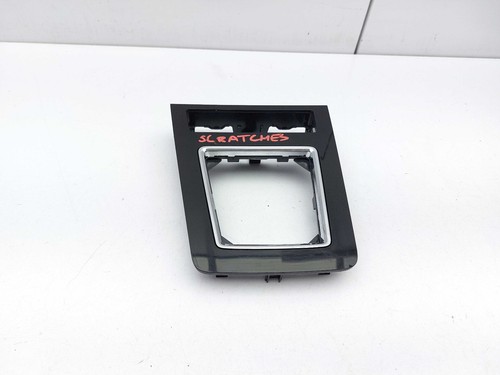 Centre gear knob surround trim - surround,